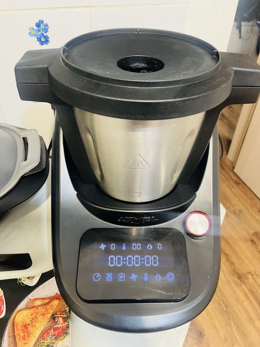 Atvel kitchenBot M1 кухонный комбайн