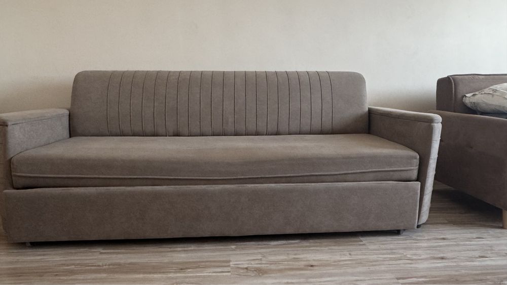 Продам раздвижной диван