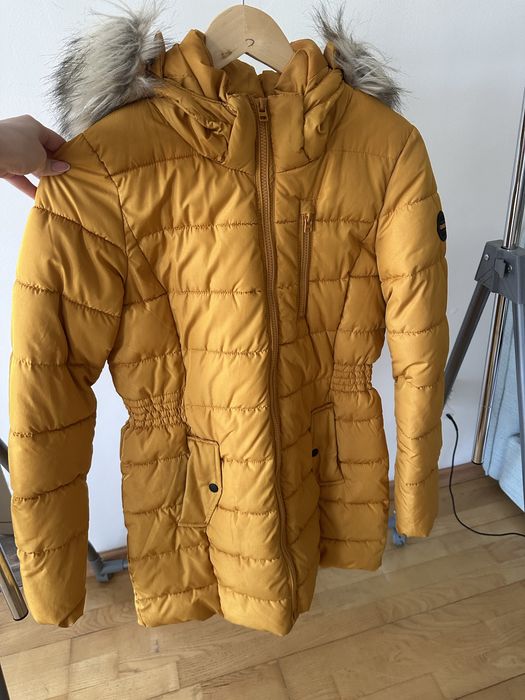 Зимно дамско яке ONLY в цвят горчица, размер хс/с
