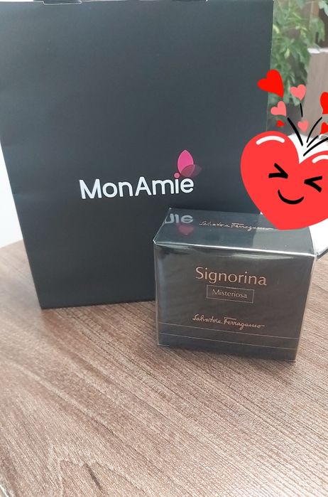 Продам парфюм новый