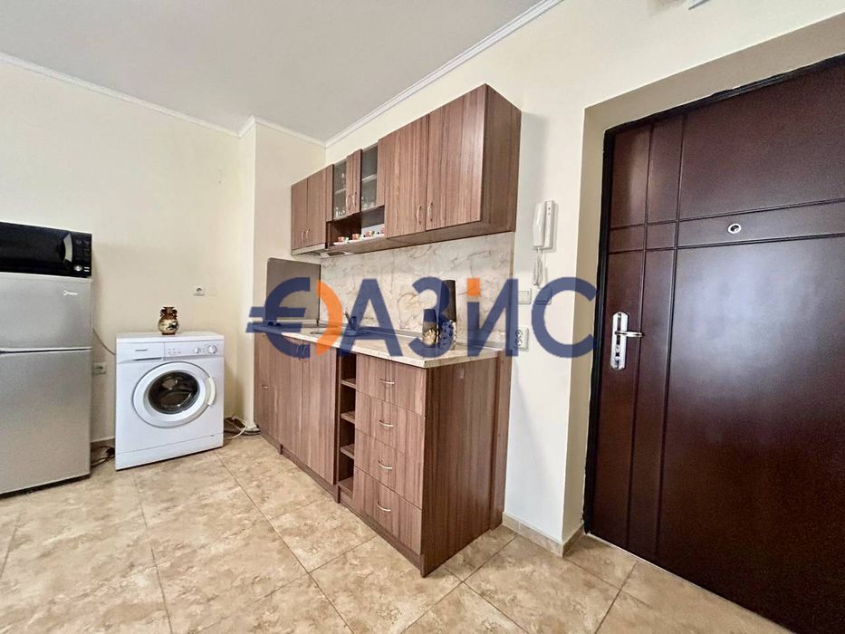 Продава се Тристаен апартамент в с. Равда, Област Бургас - 75 кв.м за 714 €/кв.м - Снимка #1