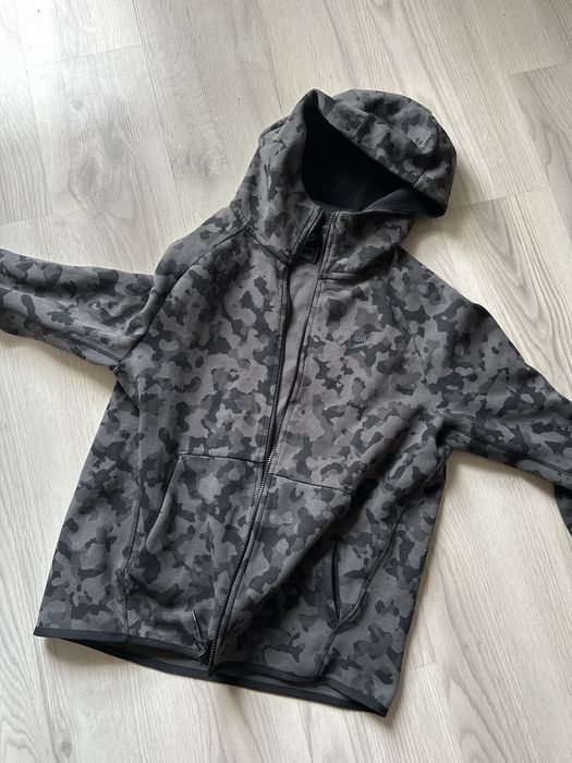 Nike tech зелен камуфлаж