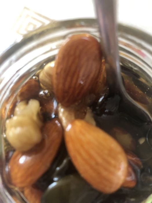 Miere de albine cu mix de seminte. Natural, sanatos.