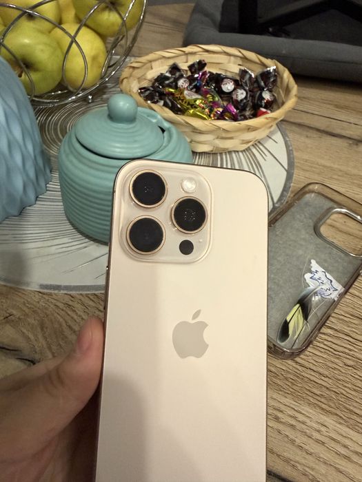 Iphone 16 pro продам