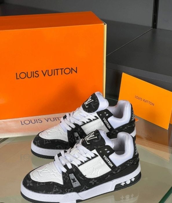 Унисекс обувки  LV