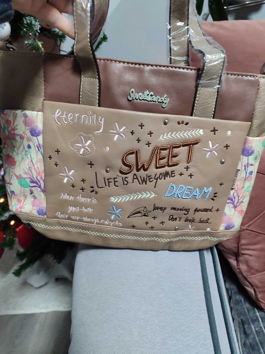 Кожени дамски чанти