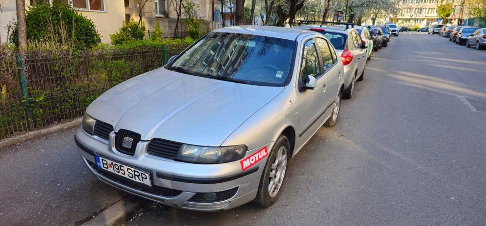 Vand Seat Leon 1M 2002 1.6 16v 105 CP + Kit Fr Complet, jante R17 OEM, 2 usi, 2 aripi, un prag dreapta (Mai multe detalii in descriere)