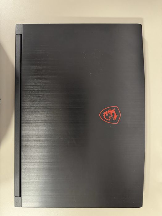Laptop de gaming MSI Gf63 thin 10 scxr