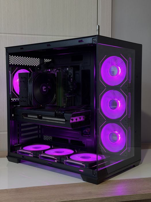 Геймърски компютър i7-7700, RX5700, 32GB