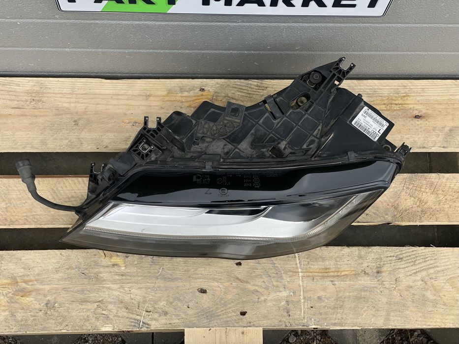 Ляв фар AUDI A7 S7 RS7 FULL LED 4G8941033B