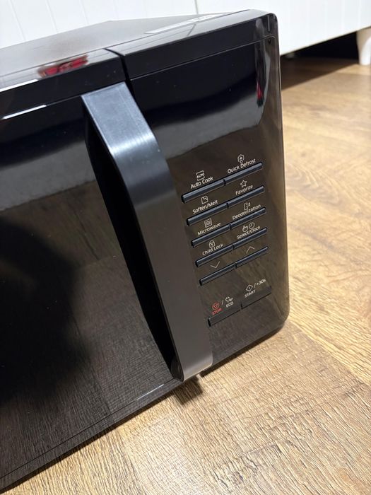 Cuptor microunde Samsung