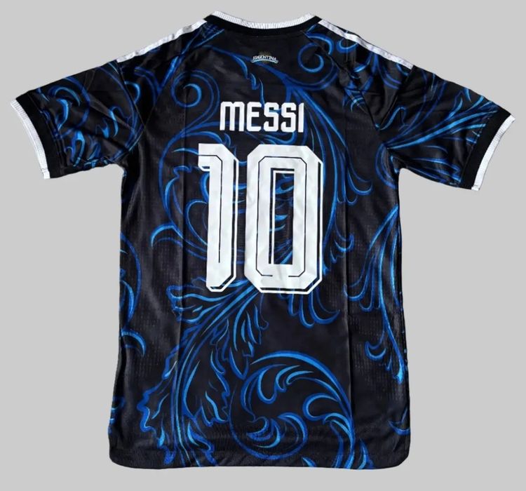 Vând tricouri cu Argentina cu Messi