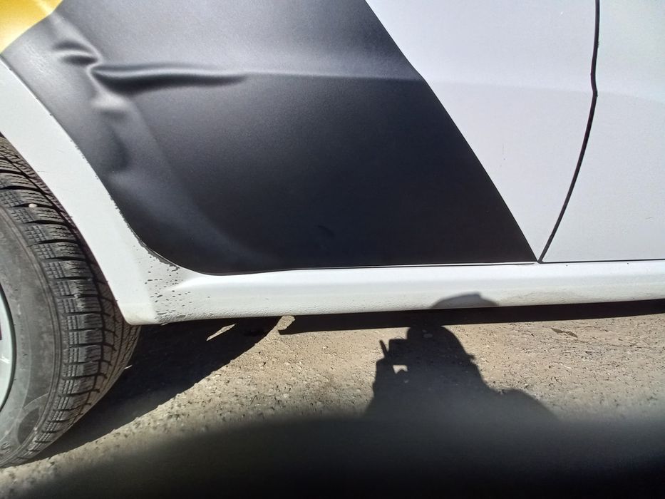 Магнитных наклейка на Яндекс