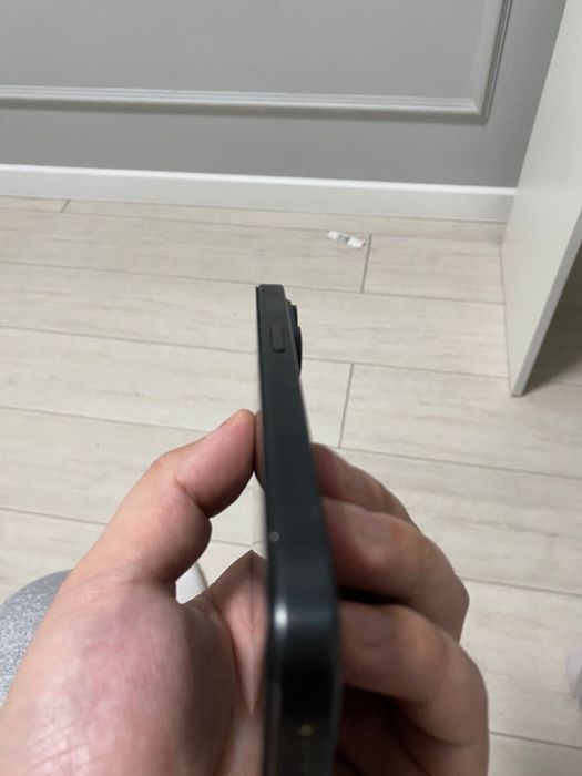 Айфон 15 про.