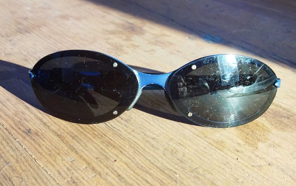 Солнцезащитные очки брендовые