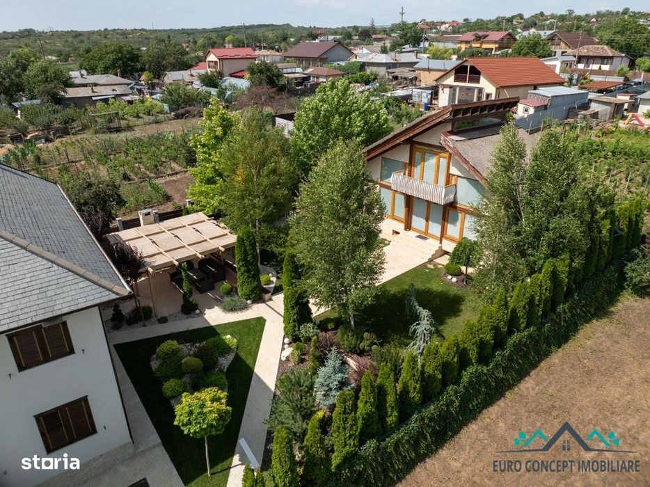 Casă de vânzare