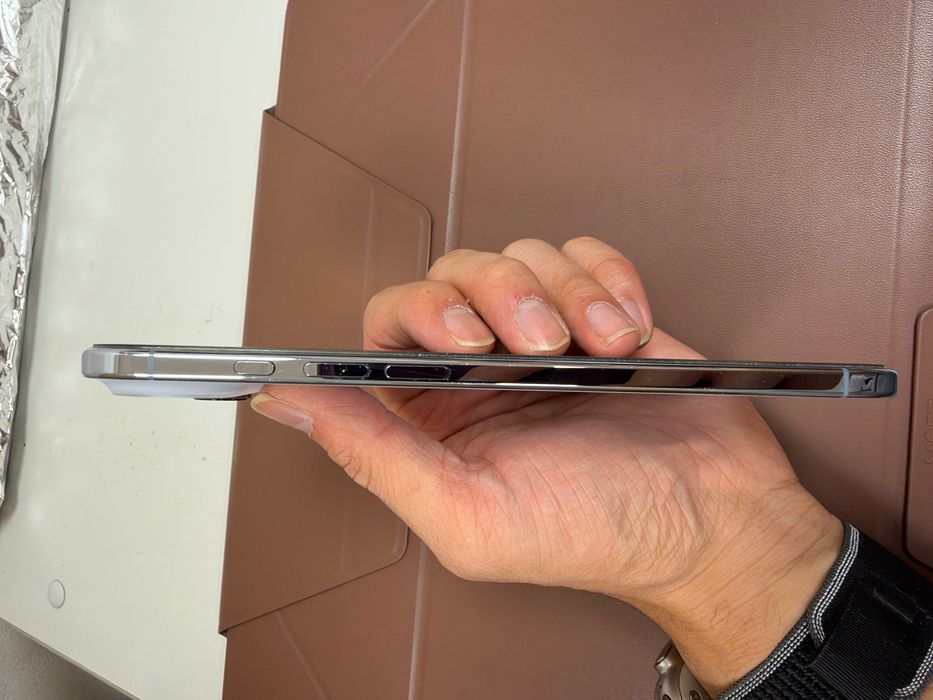 iPhone air 1TB blue