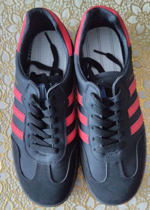 Кроссовки мужские р.41