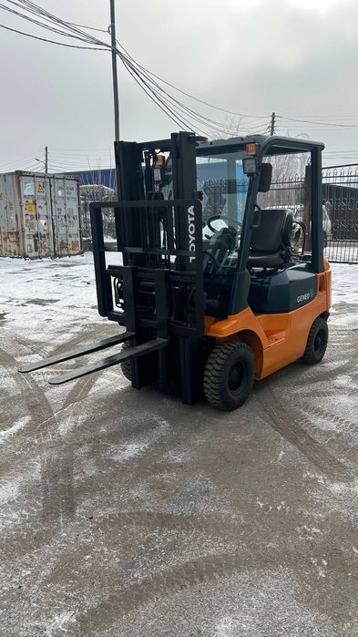 Продам Вилочный погрузчик (кара)