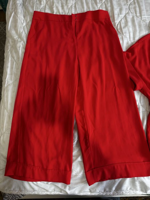 Платья  продам б/у