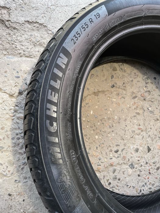 Michelin 235/55/19 sotiladi
