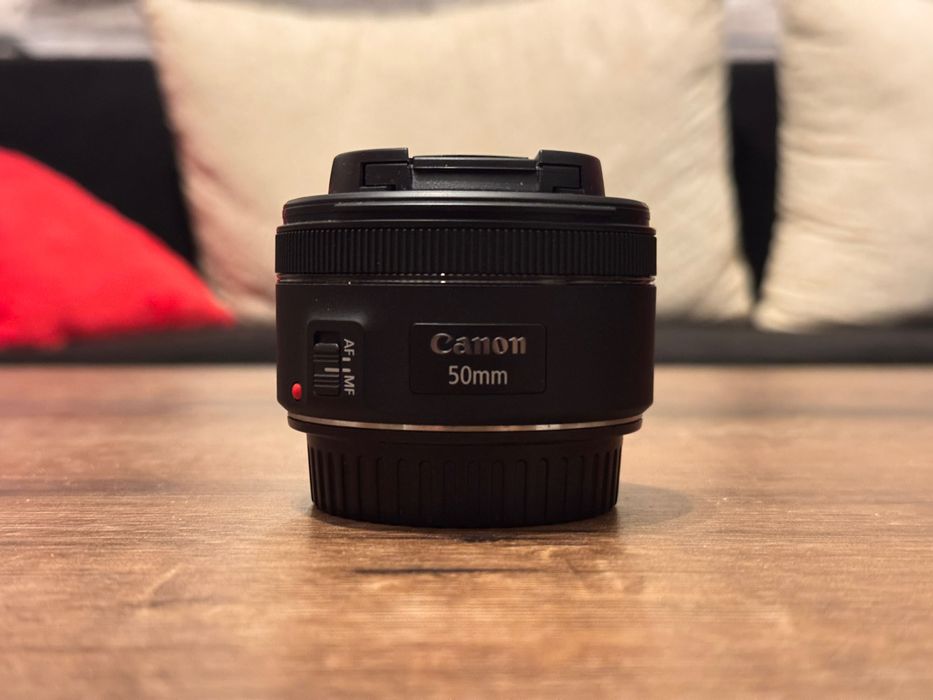 Canon 80D + Canon 18-135mm f/3.5 - 5.6 IS USM и Canon 50mm f/1.8 STM