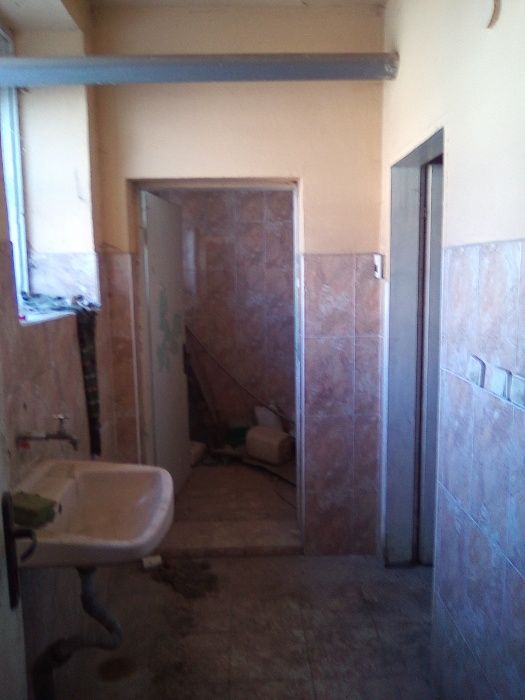 Продава се Промишлена сграда в Исперих - 740 кв.м за 235 €/кв.м - Снимка #15