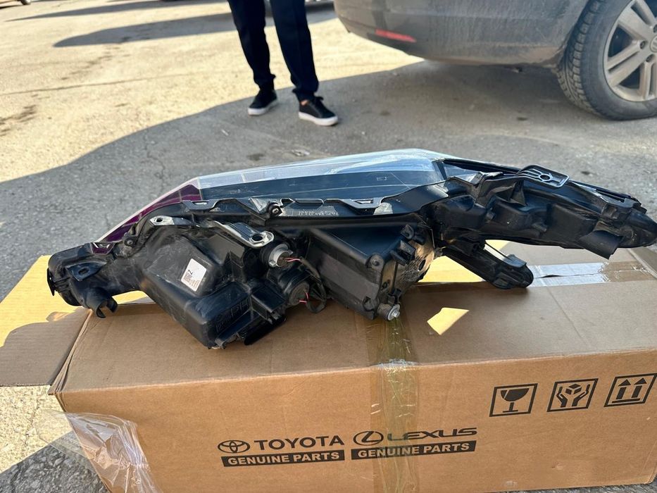 Камри 75 оң жақ фар сатылады,