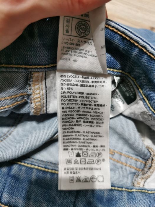 Blugi Levi's 711 marimea 25