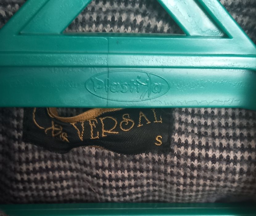 Продам весеннее пальто.