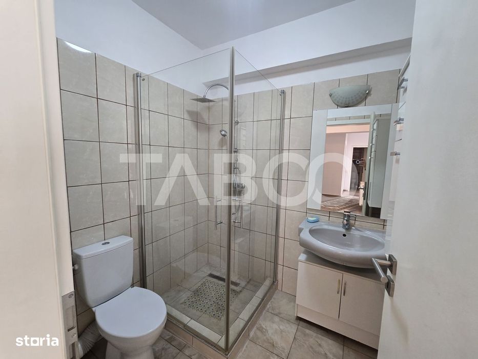 Apartament 3 camere 73 mpu balcon 6 m loc de parcare zona Turnisor