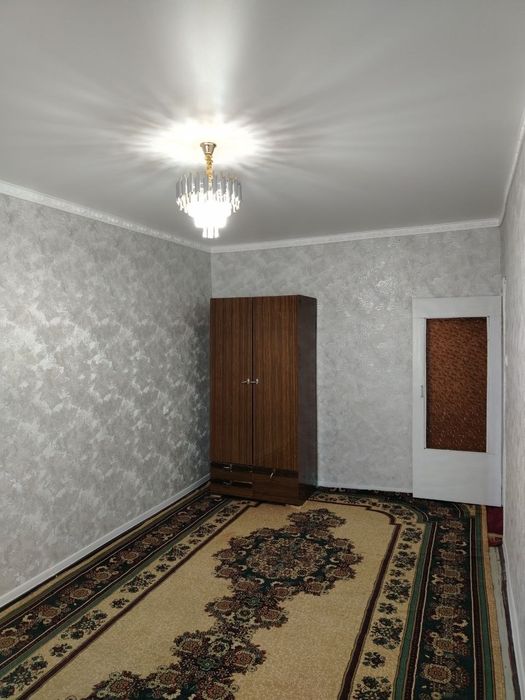 5-мкр.да жойлашган 2 хонали квартира ижарага берилади