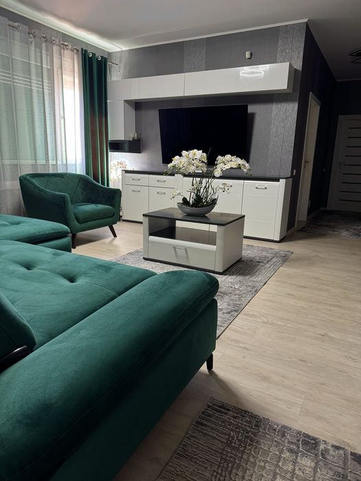 Apartamenr 3 camere Uta Ared