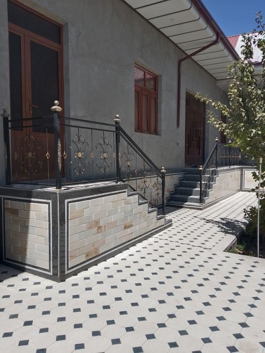 Юлни устида ховли сотилади