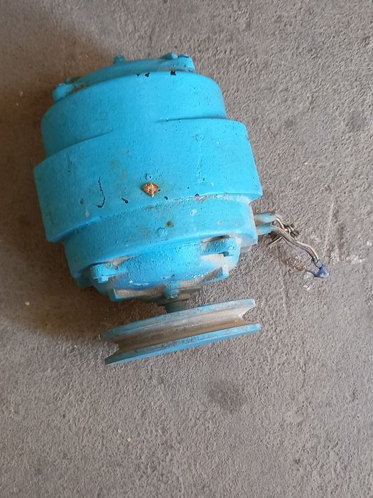 Трёх фаска матор