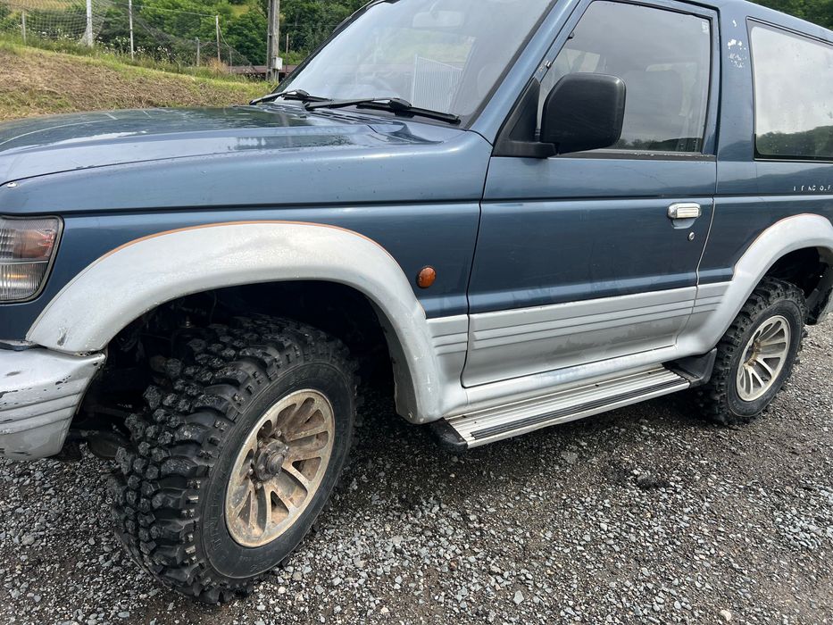 MITSUBISHI Pajero 1991 — imagine 2