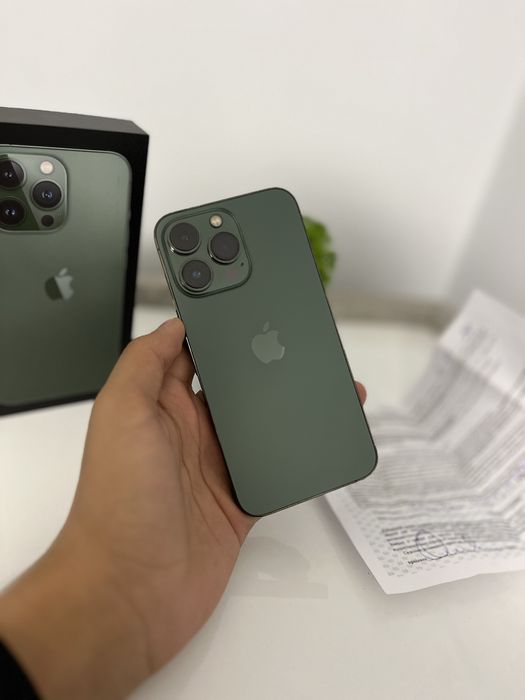 Iphone 13 pro green