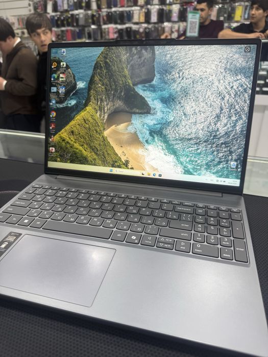 Lenovo Ideapad i7-13620H 8/512 16.0 WUXGA Ips