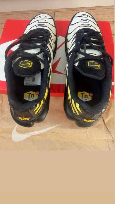 100% Оригинални Nike Air max Plus в размер 42.5-27см - без коментар