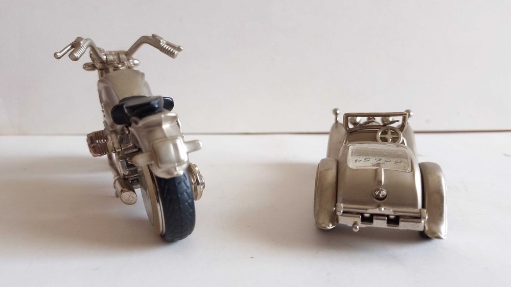 Метални часовници