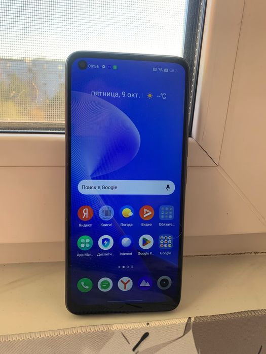 Продам realmi 8 pro.