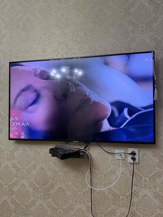 Телевизор самсунг 120/70см