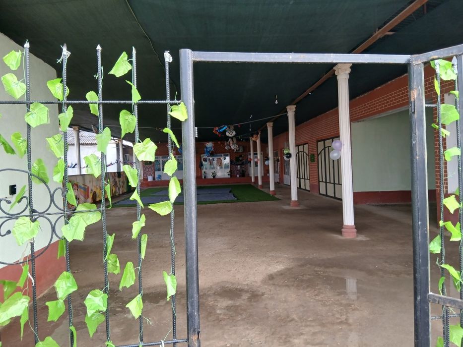 Bush turgan Mamuriy bino sotiladi