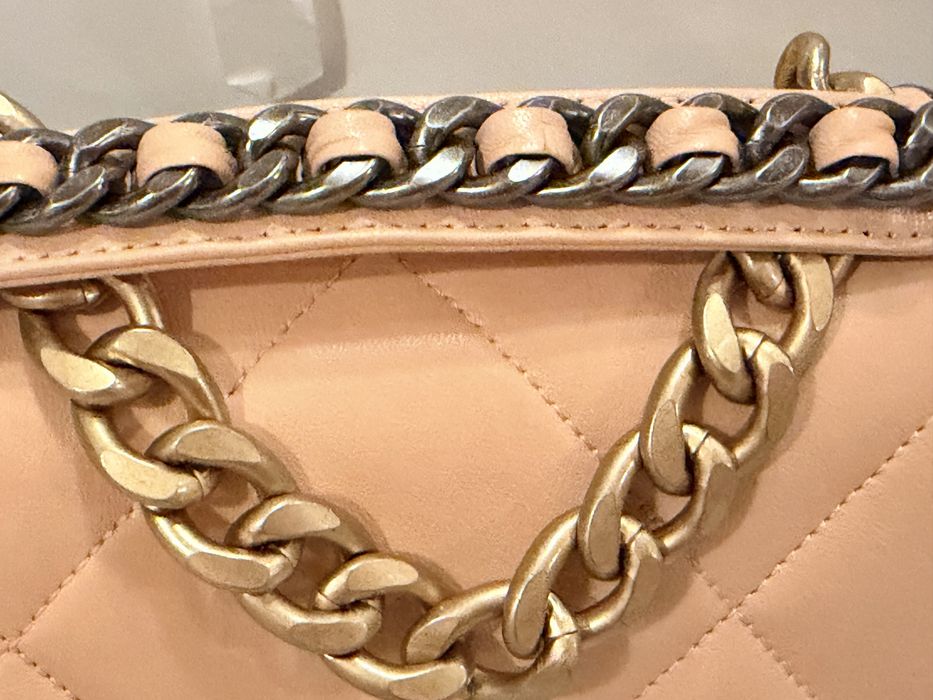 CHANEL 19 Large Flap Bag Beige Lambskin | Full Set