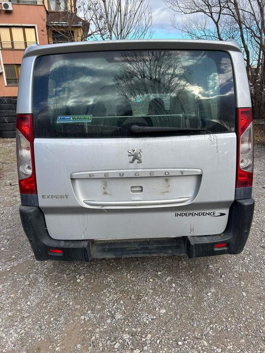 Peugeot Expert 1.6hdi 2011г Инвалиден с рампа НА ЧАСТИ