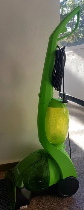 Машина за пране на мокети и килими