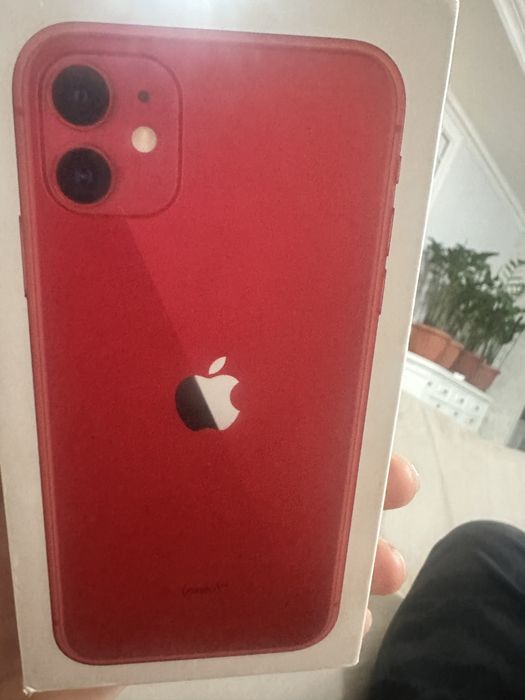 Iphone 11 red 128г
