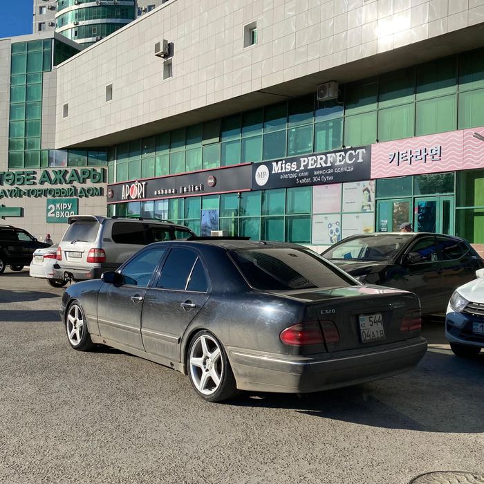 Аполлон r18 мерседес