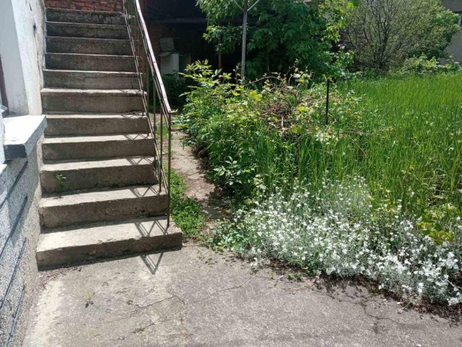 Етаж от къща в гр. Етрополе