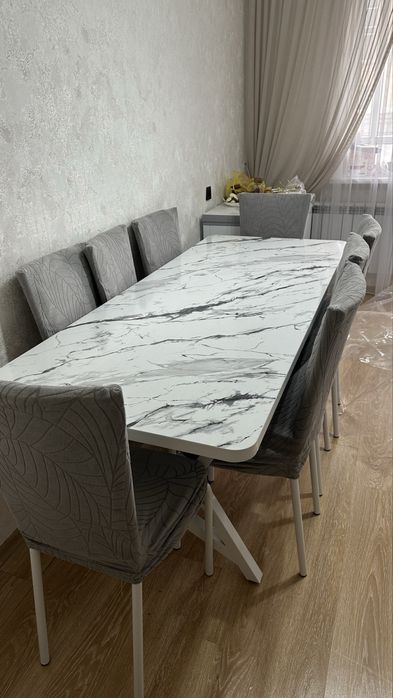 Продам срочно Кухонный стол